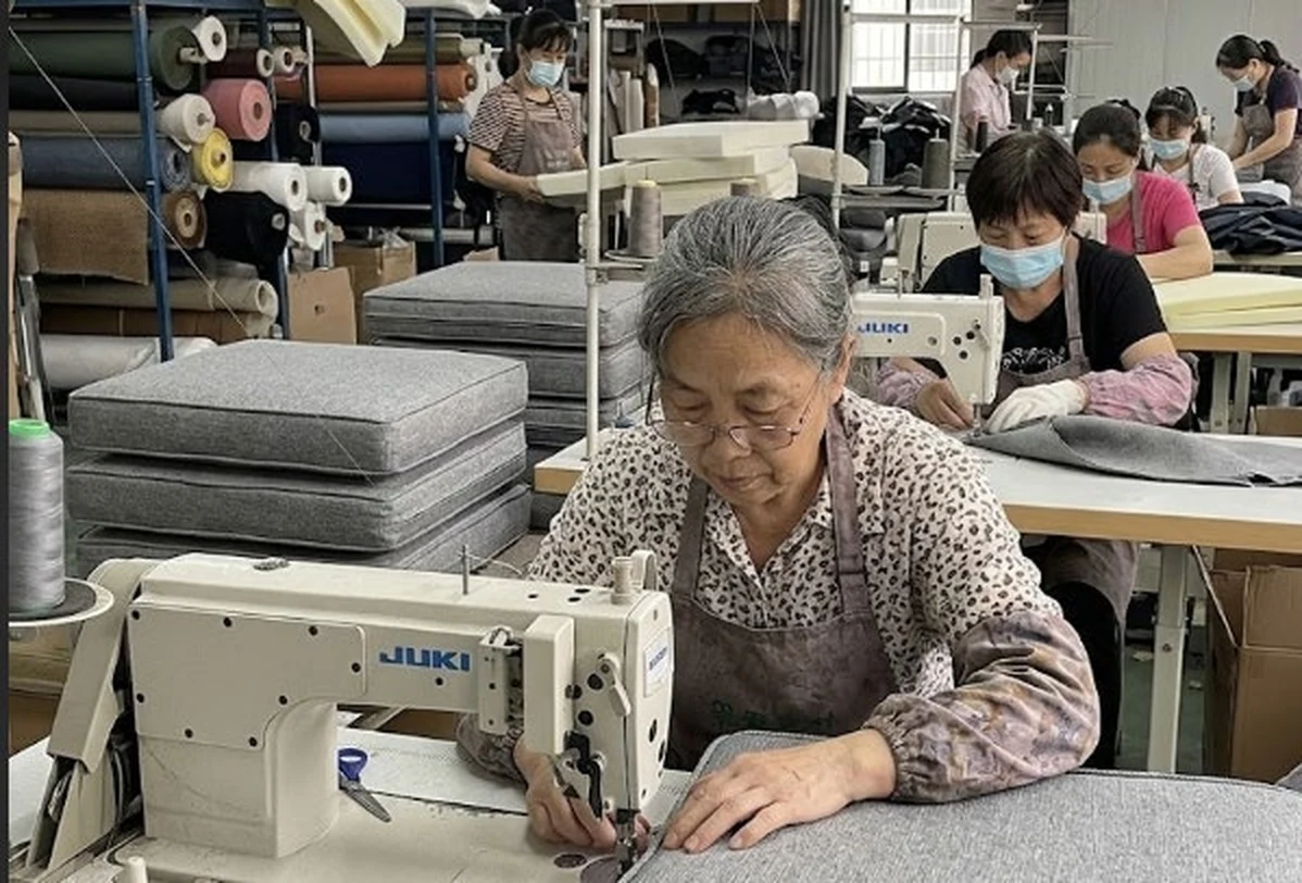 Sewing at the Linhai Hongjie outdoor furniture factory