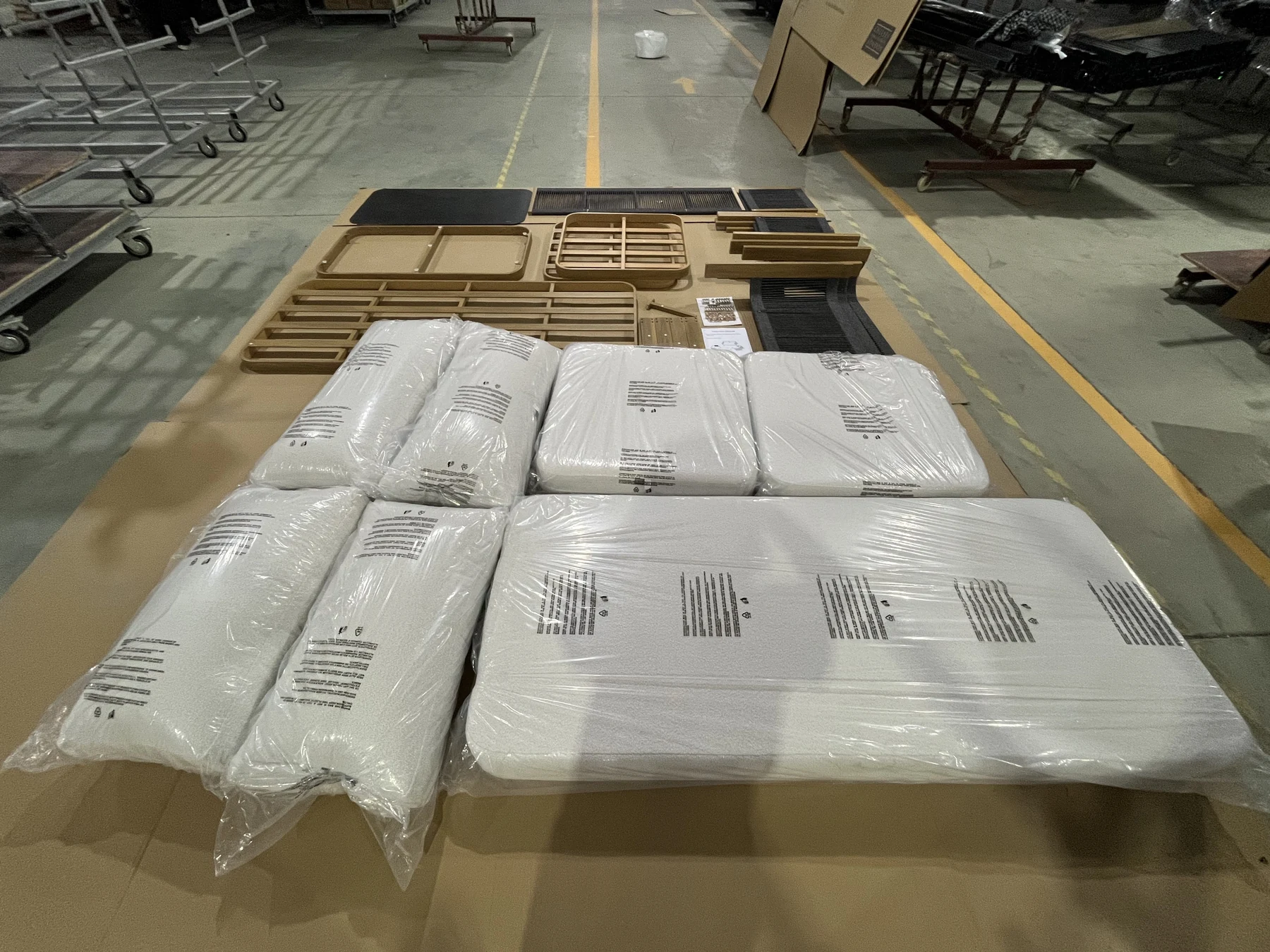 Rope Outdoor Sofa Set: Protective wrapping on sample components
